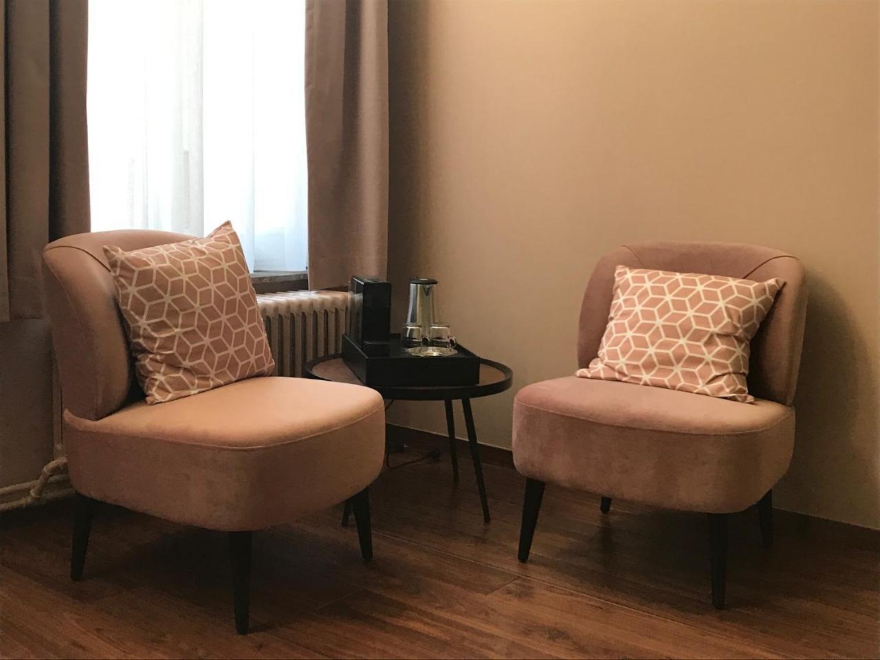 خنت B&B Inn Between المظهر الخارجي الصورة